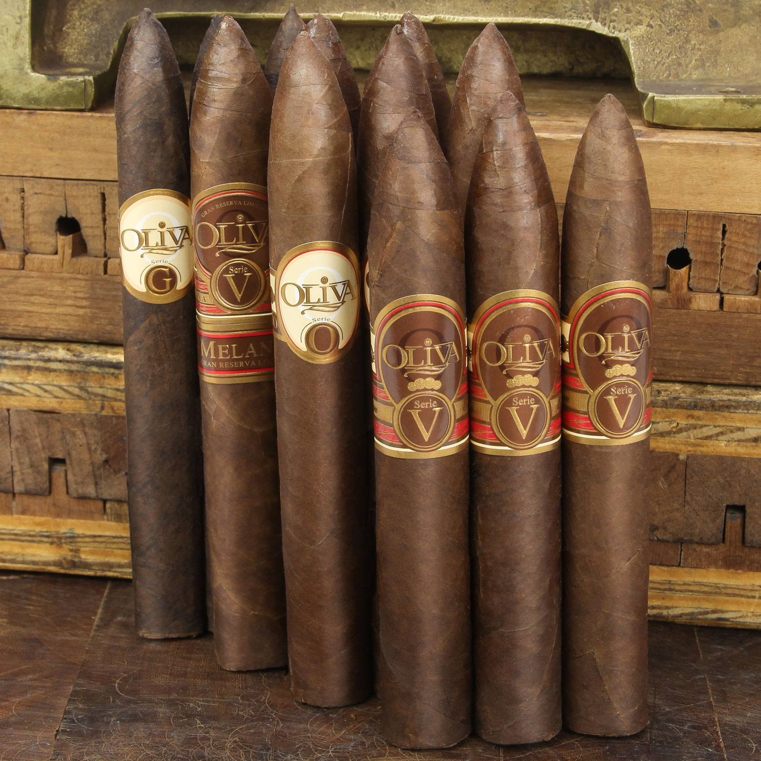 Image of Oliva 93+ Rated 12-Cigar Torpedo Sampler